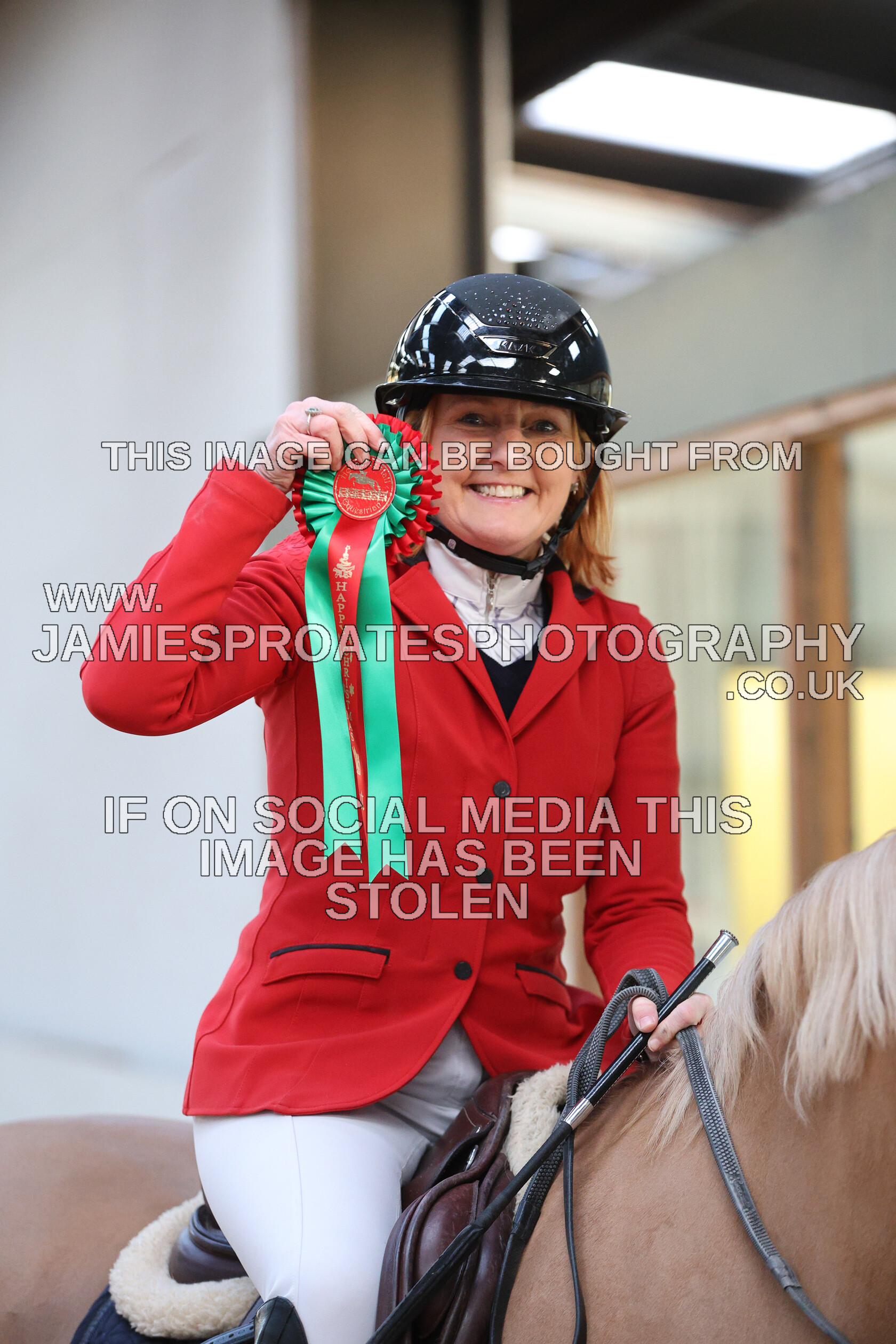 0002 3985 
 Keywords: "jamie sproates photography" showjumping" "holmside"